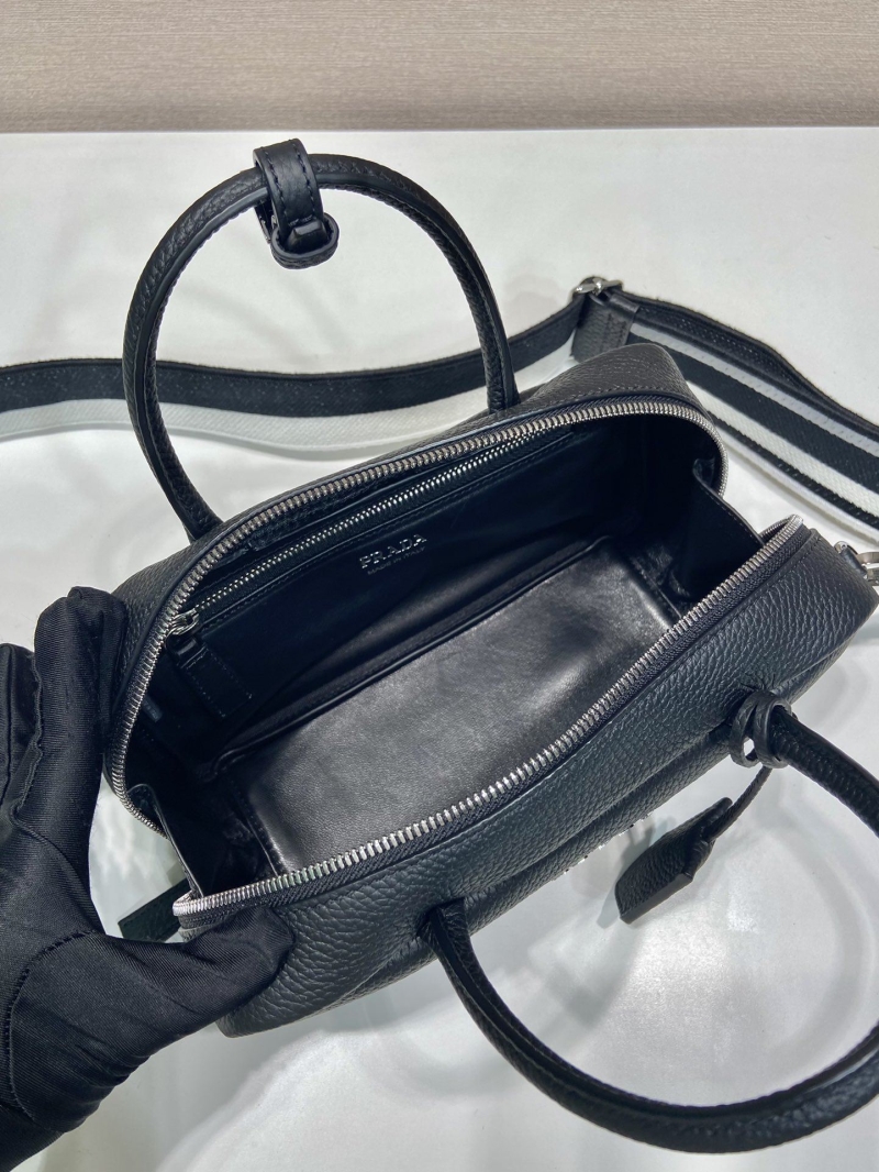 Pra*a top handle bags